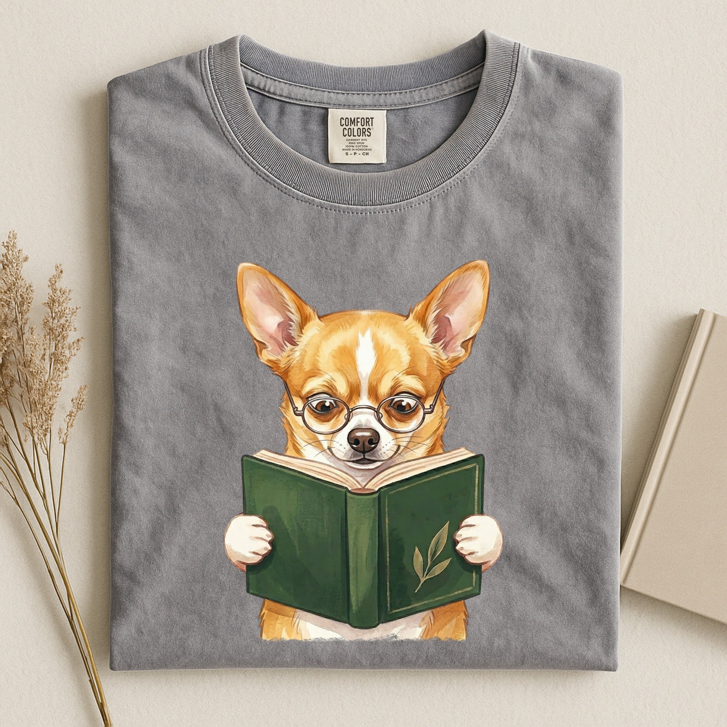 Chihuahua Reading Comfort T-shirt