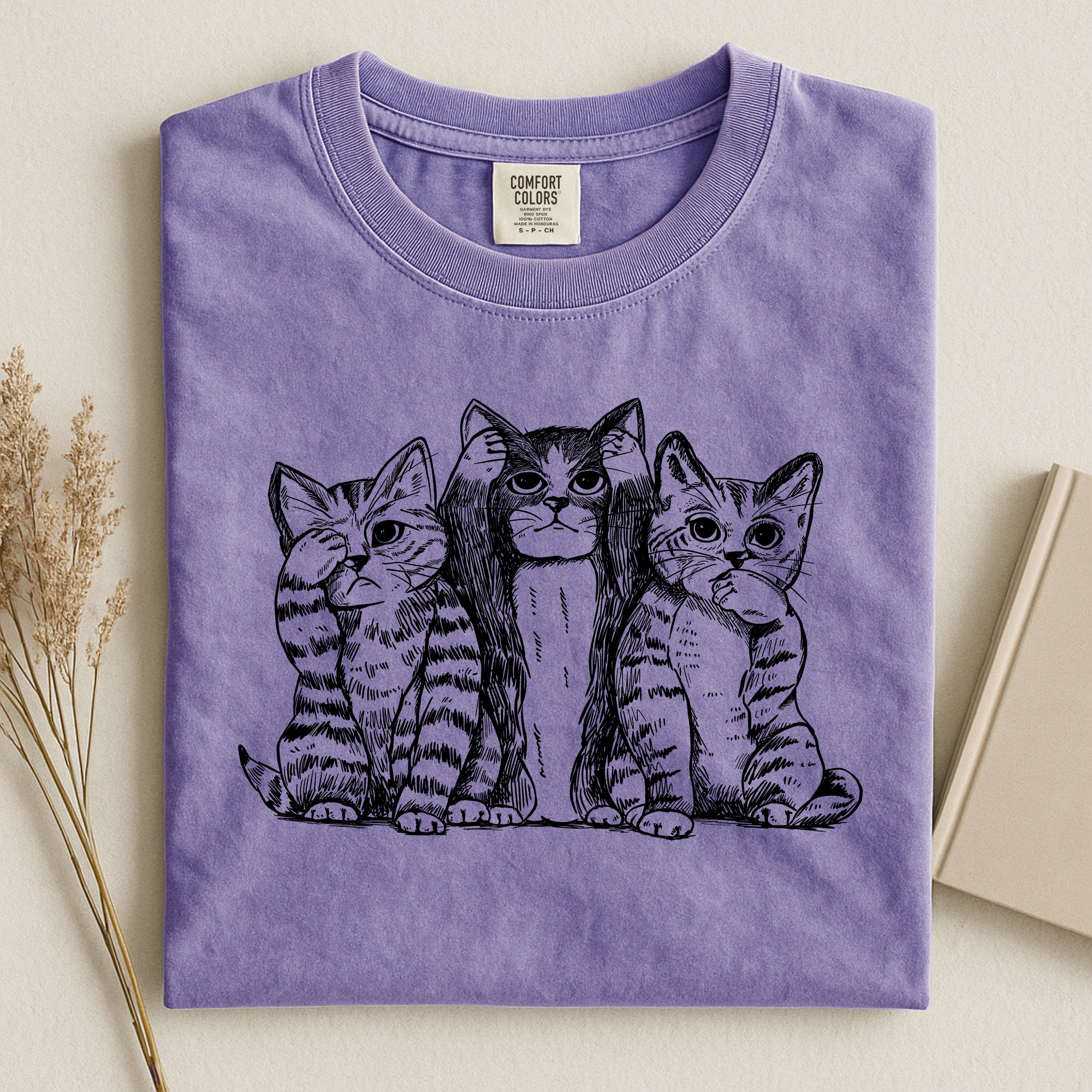 3 Cats Drawing Comfort T-shirt