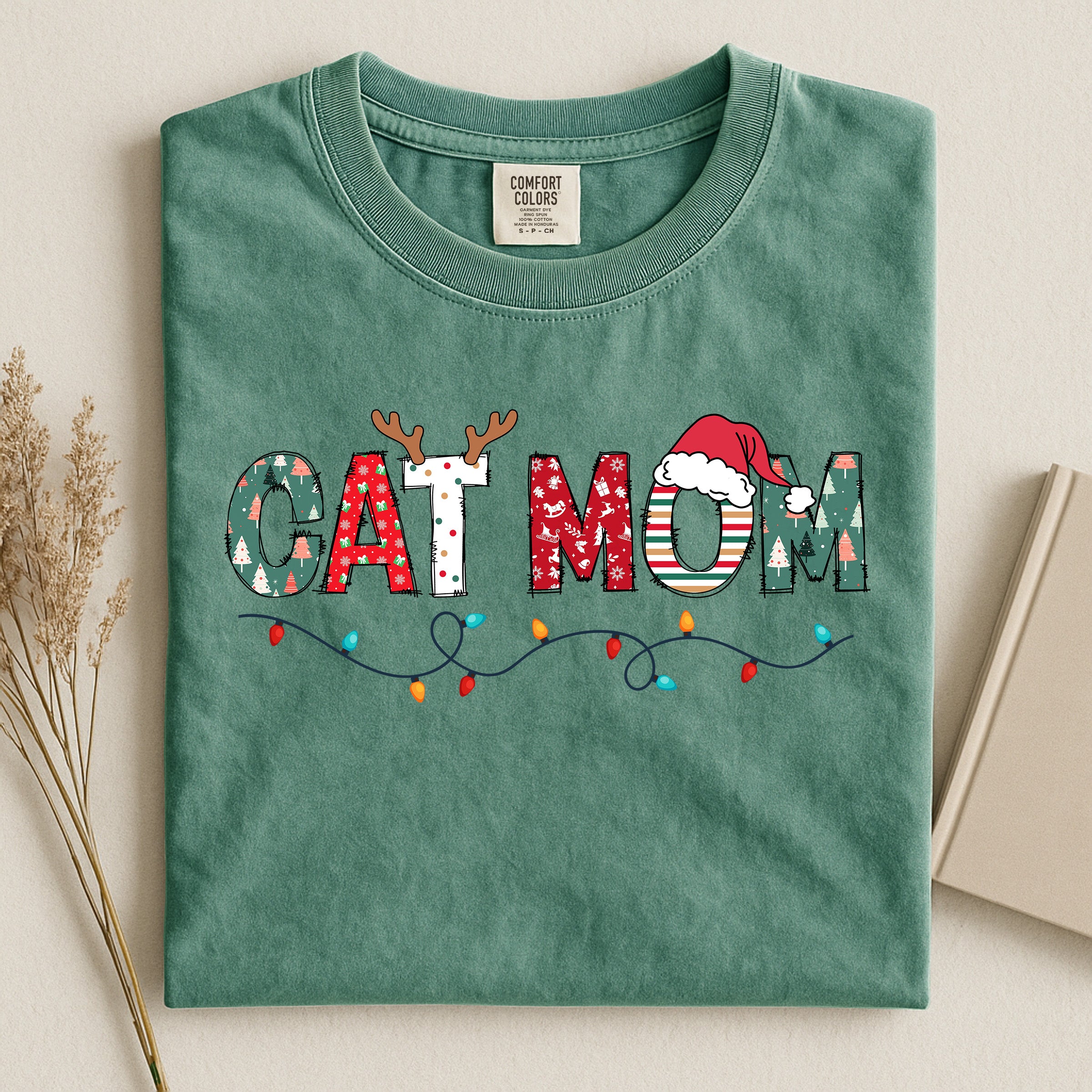 Cat Mom Xmas Comfort T-shirt