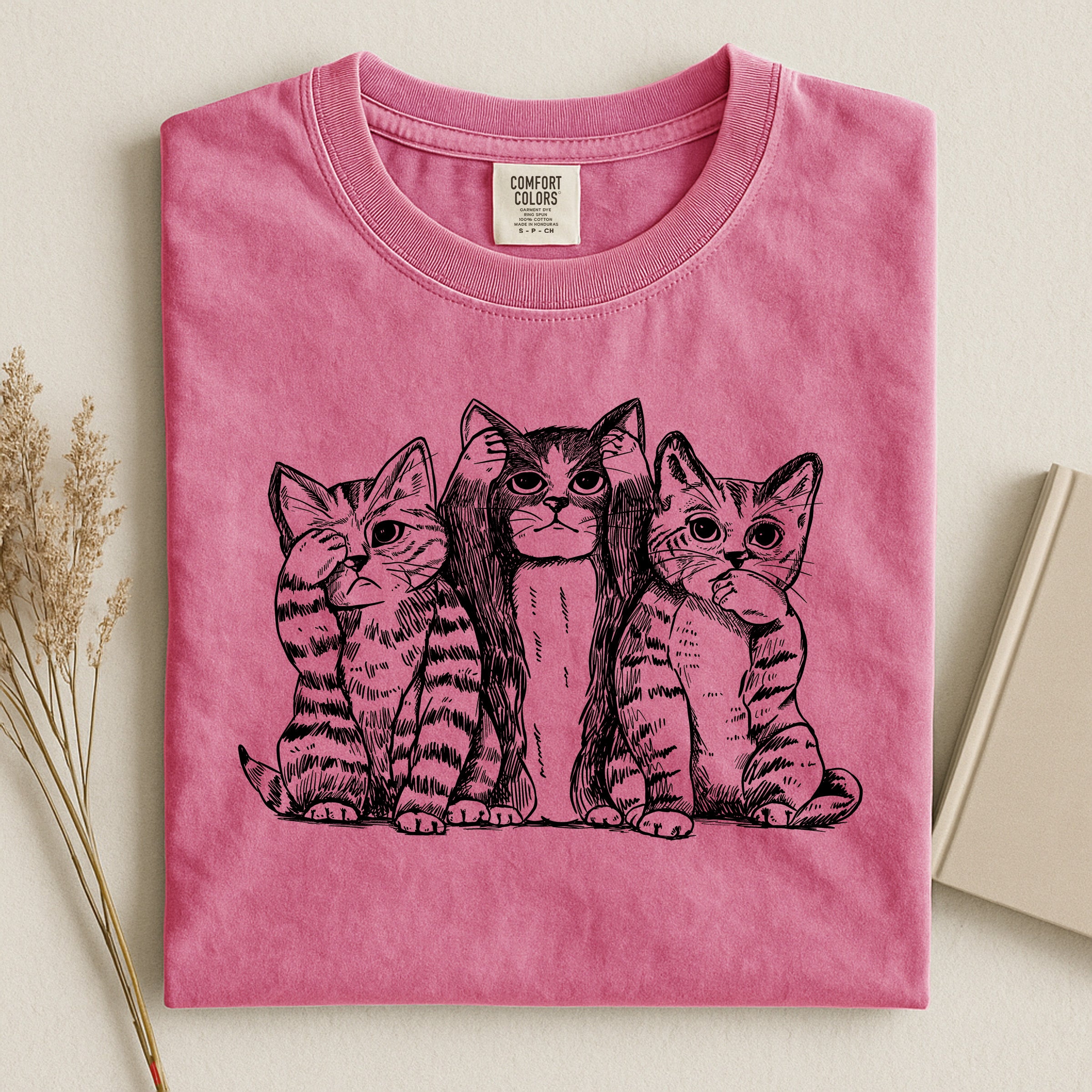 3 Cats Drawing Comfort T-shirt